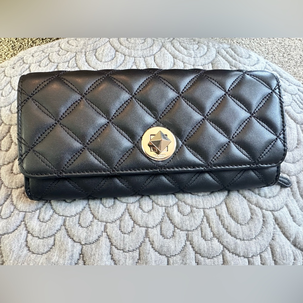 EUC♠️Kate Spade Natalia Large Turn Lock Wallet black/silver - Picture 2 of 9
